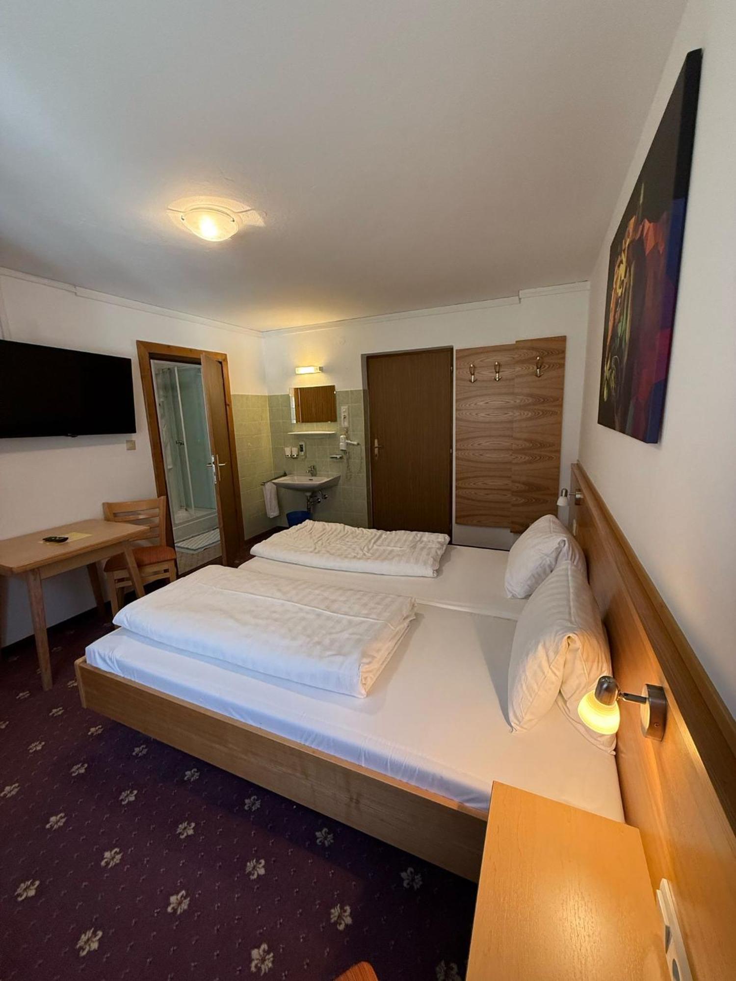 Plattenhof Guest house Telfs